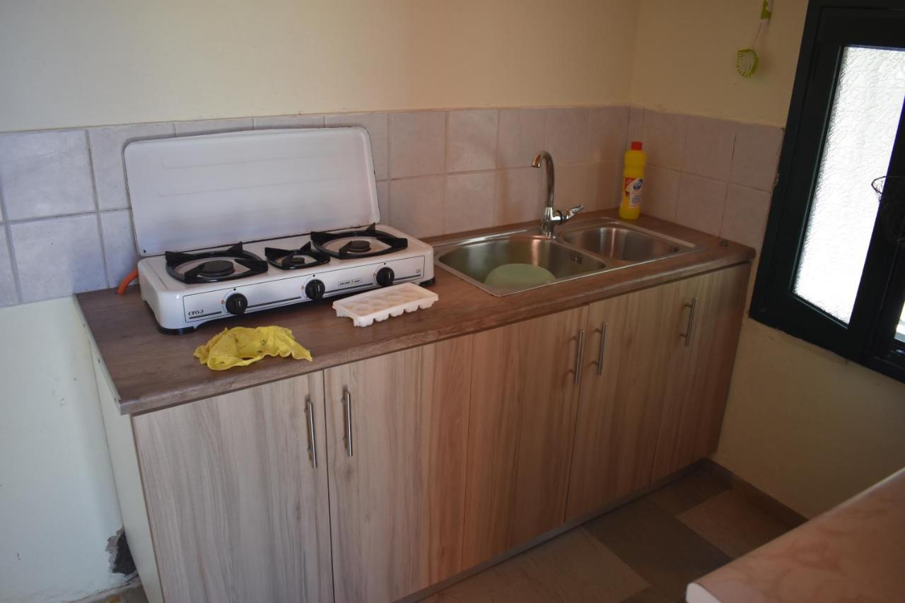 Bouka Beachfront Bungalows Agios Nikolaos  エクステリア 写真